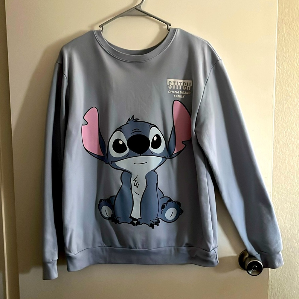 XL Stitch Ohana means family sweater- only worn this once. Great condition!!